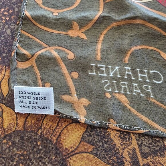 Vintage Chanel Paris Silk Scarf Classic Quiet Luxury Old Money Sunflowers - Picture 6 of 16